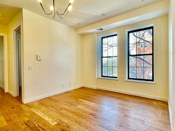2nd image of 670 Prospect Pl #2L