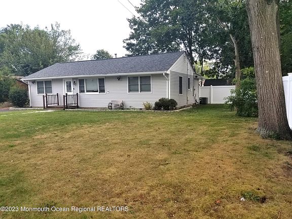 3rd image of 2307 6th Avenue