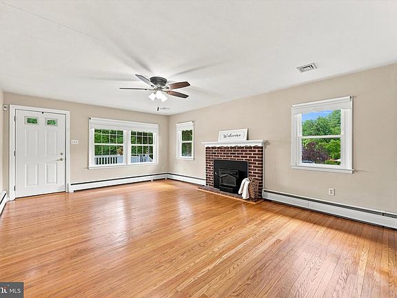 5th image of 331 Valley Rd