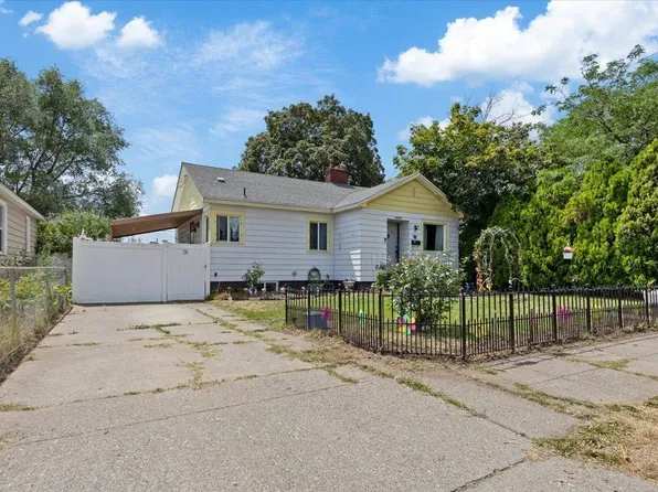 2204 E Joseph Ave, Spokane, WA 99208