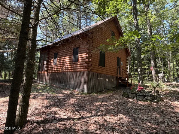 100 Liddle Harris Road, Putnam Station, NY 12861
