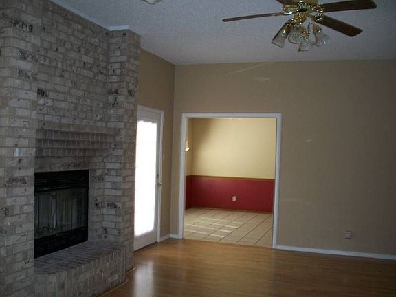2nd image of 3233 Walnut Hill Dr