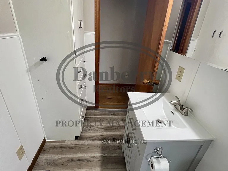 12560 W Hughes St — Photo 9