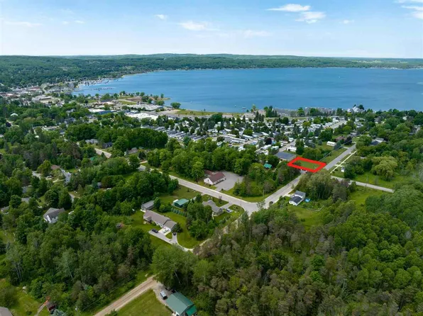 Tbd N Park St, Boyne City, MI 49712