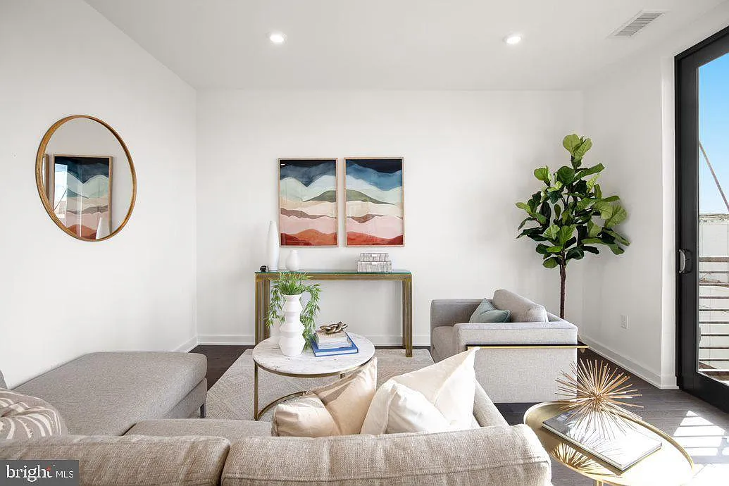 1 bed, 612 sqft, $2,300 — Photo 4