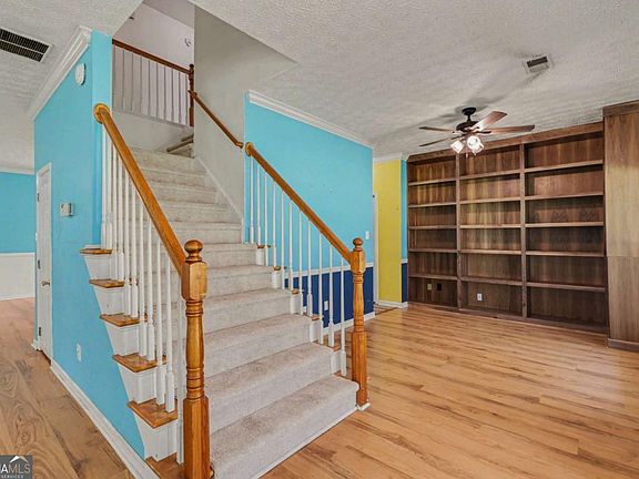 4th image of 4563 Meadows Rd