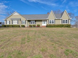 314 Sloping Meadow Dr, Inman, SC 29349