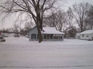 243 E Willow St, Cherokee, IA 51012