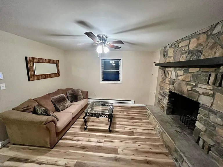 21 Basswood Ct — Photo 32