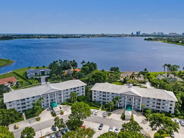 3516 Whitehall Dr APT 303, West Palm Beach, FL 33401