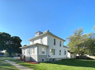 208 E Jefferson St, Malta, IL 60150