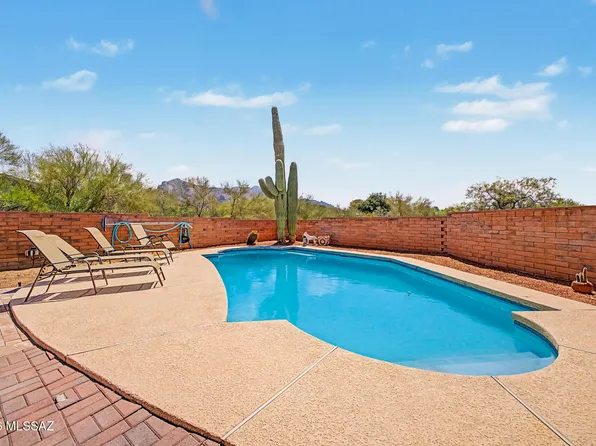 1341 W Chapala Ct, Tucson, AZ 85704