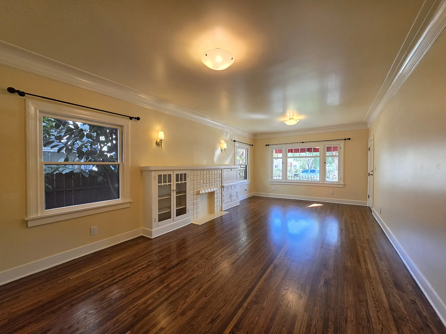 1 bed, 950 sqft, $2,350 — Photo 3