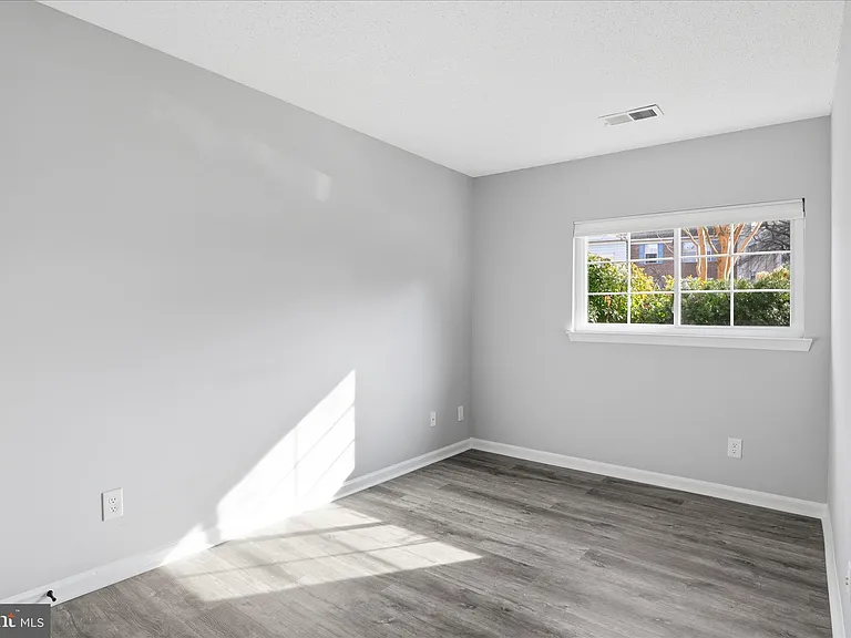12002 Golf Ridge Ct — Photo 23
