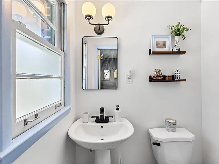 2859 Concord Dr — Photo 22