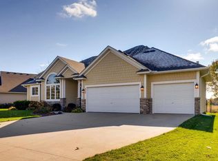 515 Redpoll Ave SE, New Prague, MN 56071