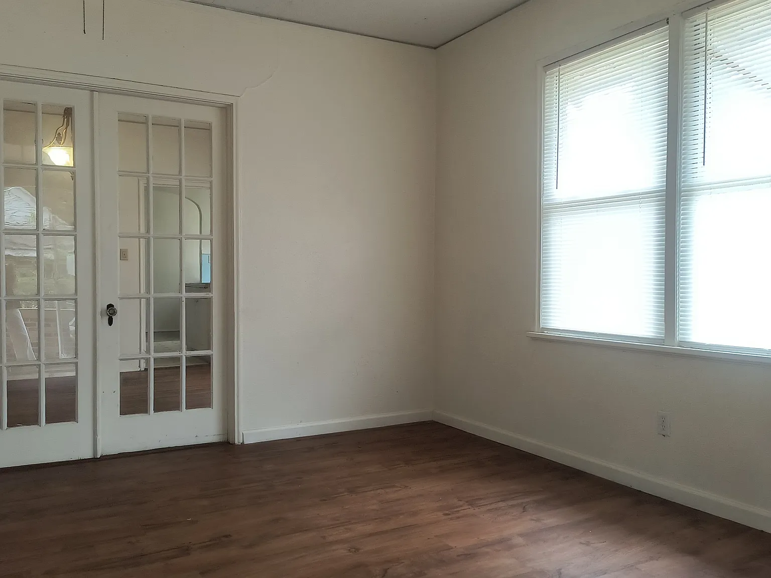 101/103 W. 17th Ave. - 101 — Photo 3
