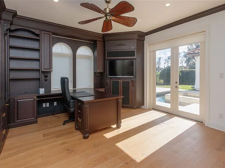 6131 Payne Stewart Dr — Photo 17