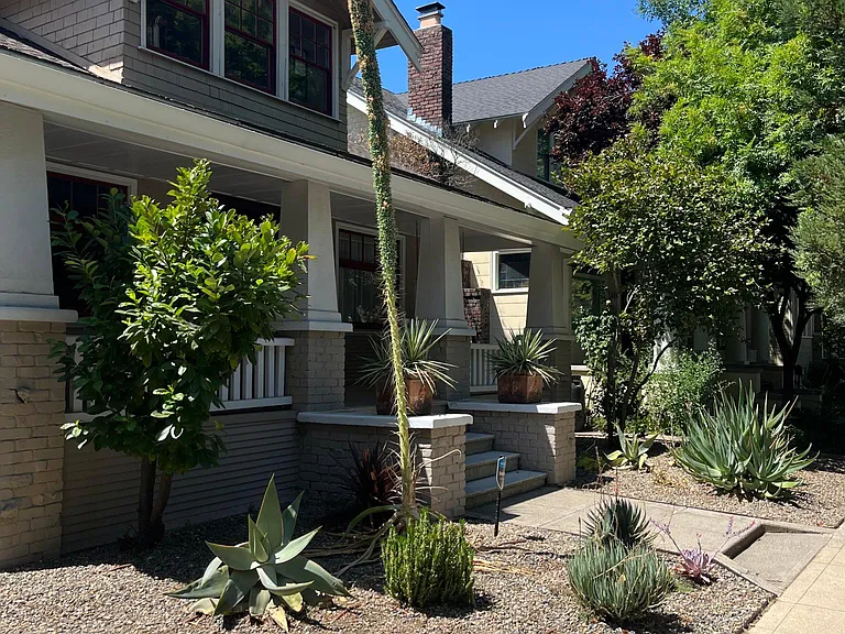 2324 Portola Way — Photo 2