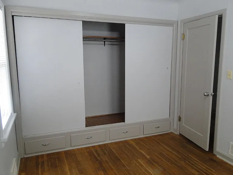 175 N Stinson St — Photo 16