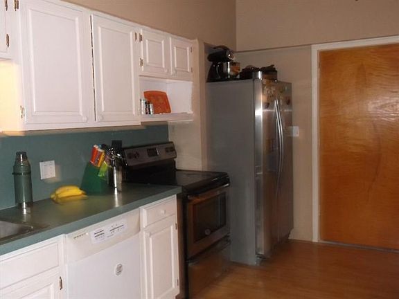 3rd image of 520 N 4th St