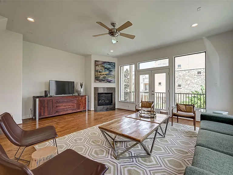 5202 Rose St — Photo 13