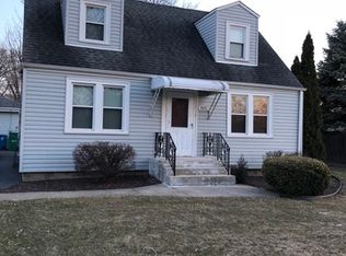 5631 W 83rd Pl, Oak Lawn, IL