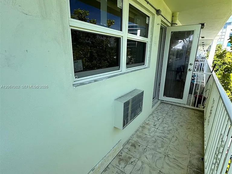 524 Washington Ave #311 — Photo 16