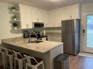 616 E Duffy St, Savannah, GA 31401
