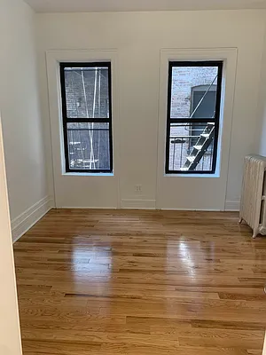 Rented by M.Grossman R.E. Management | media 13