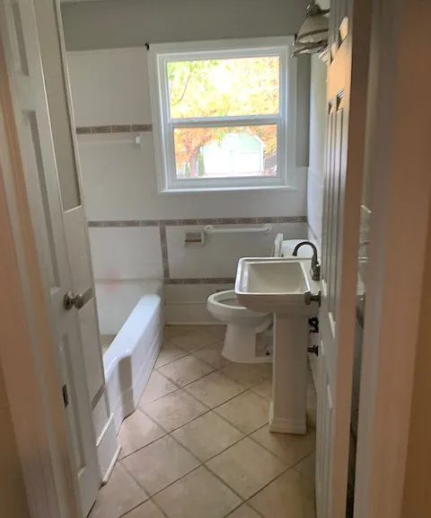 937 Roanoke Dr #1 — Photo 11