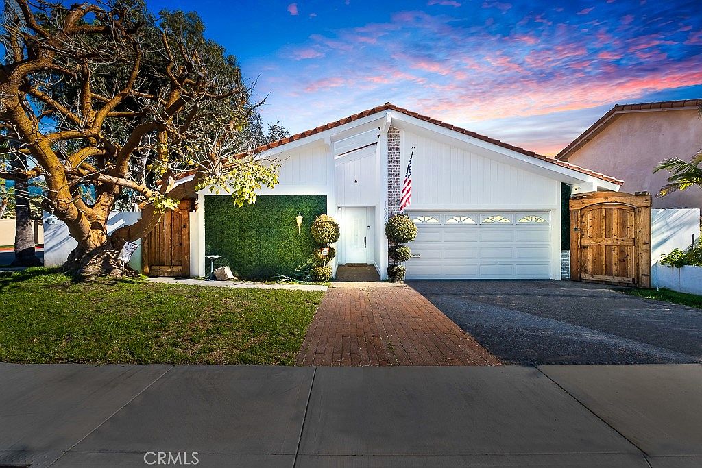 16892 Baruna Ln, Huntington Beach, CA 92649 Zillow