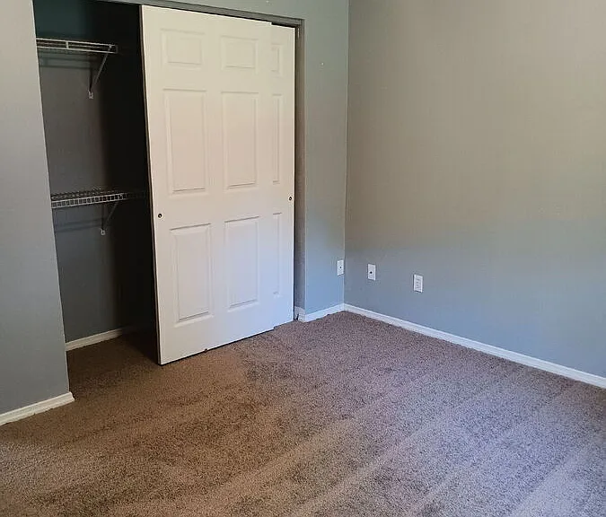 2516 Fairview Way #4 — Photo 8