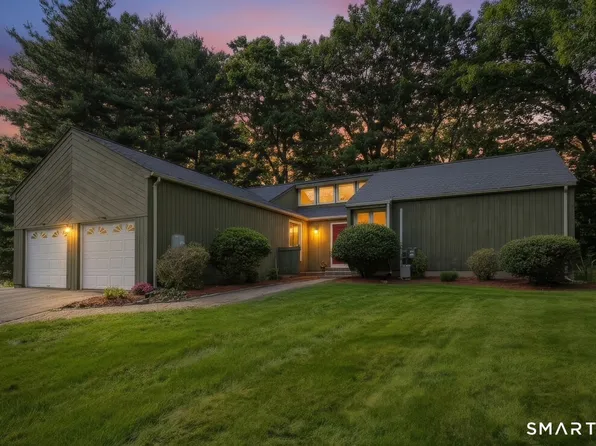 125 Lamplighter Drive, Manchester, CT 06040
