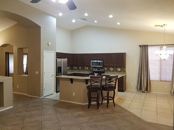 2nd image of 411 W Marlin Pl