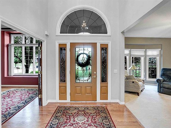 5th image of 7081 ROYAL VILLA Court