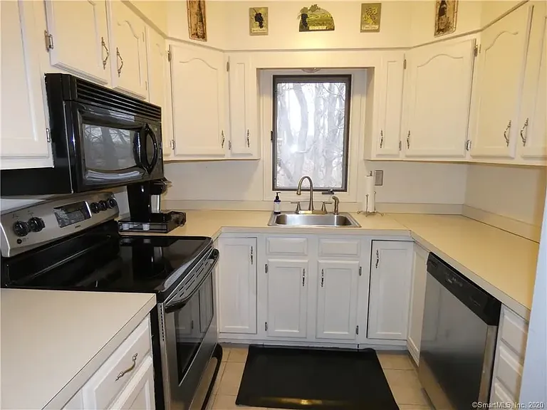 516 Vincellette St #B1 — Photo 7