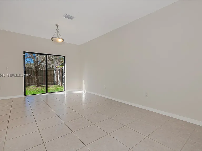 14732 SW 181st Ter — Photo 14