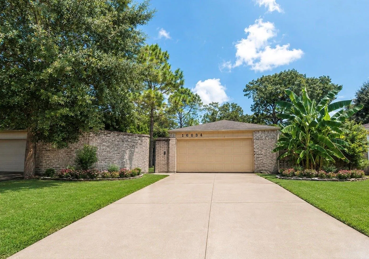 3 bed, 2.0 bath, 1705 sqft, $1,800 — Photo 1