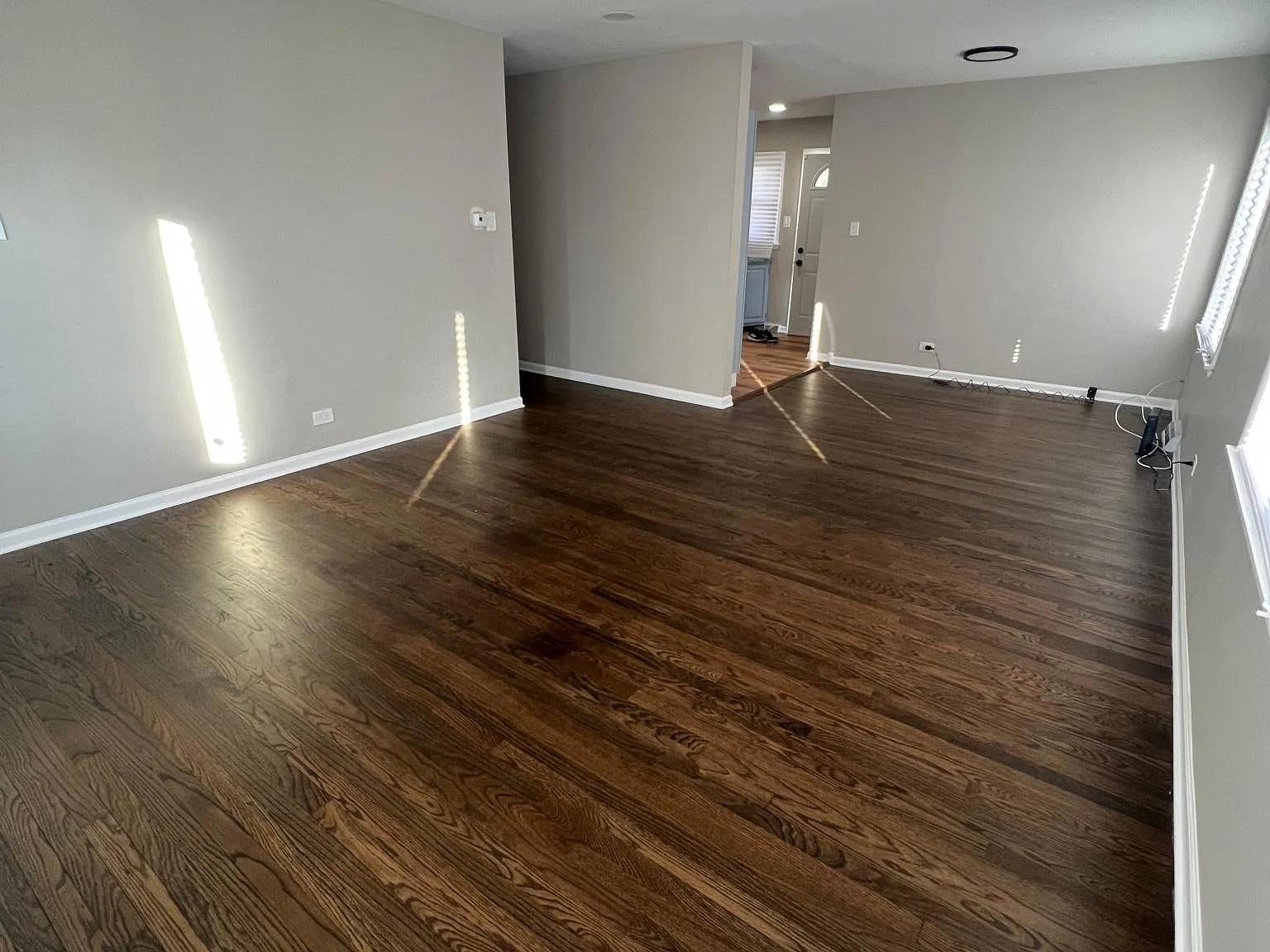 3 bed, 1036 sqft, $2,351 — Photo 4