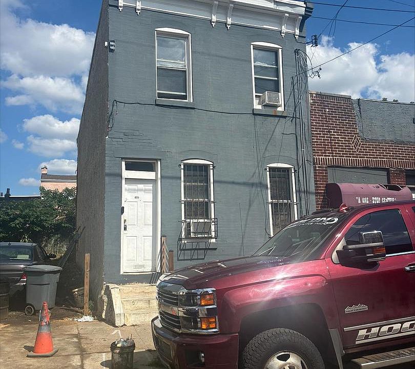 1st image of 879 N 45th St