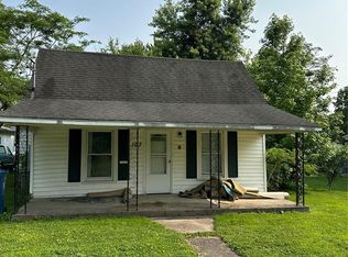 109 Virginia St, Cambria, IL 62915