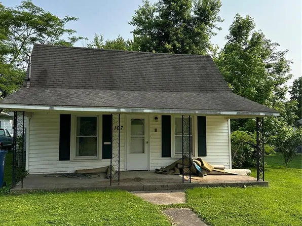 109 Virginia St, Cambria, IL 62915