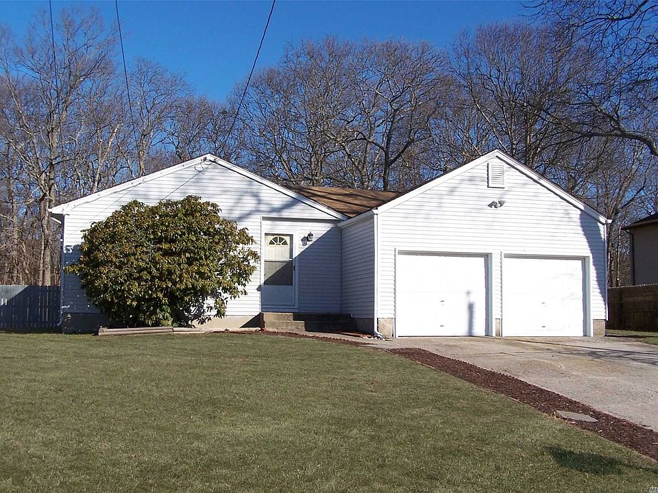 1st image of 35 Golden Gate Dr