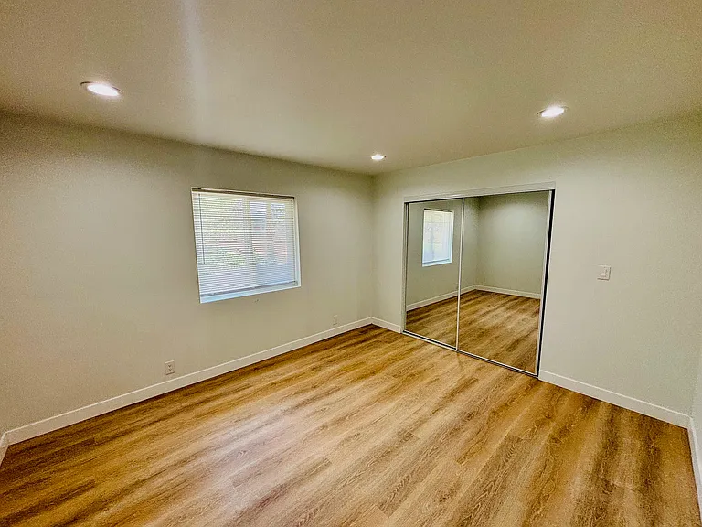 41725 22nd St W — Photo 16