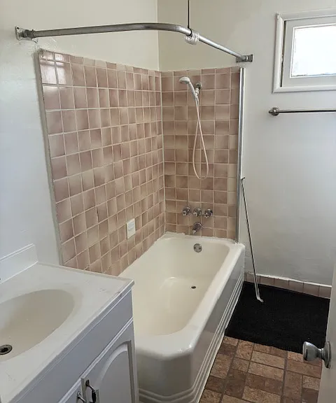 5416 Vantage Ave #5 — Photo 1