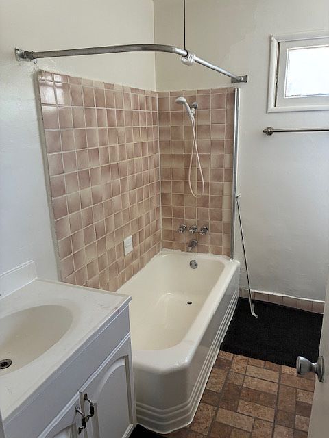 1st image of 5416 Vantage Ave APT 5