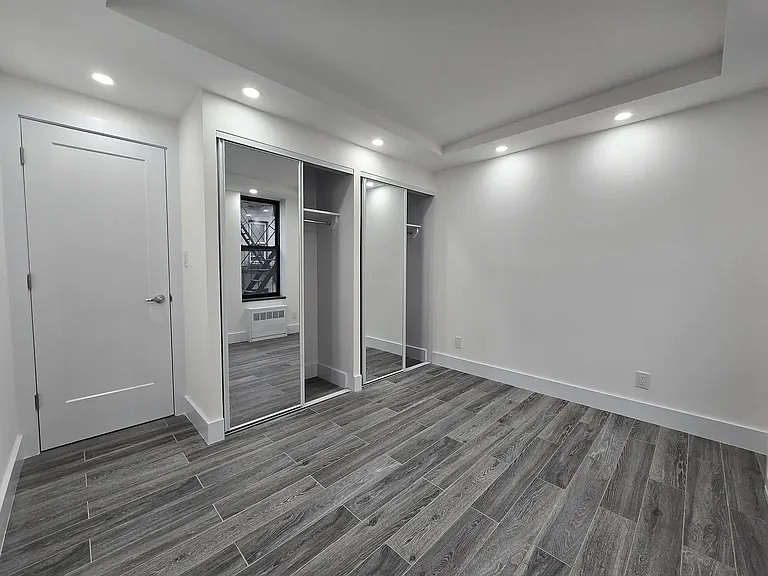 216 E 29th St #4F — Photo 12
