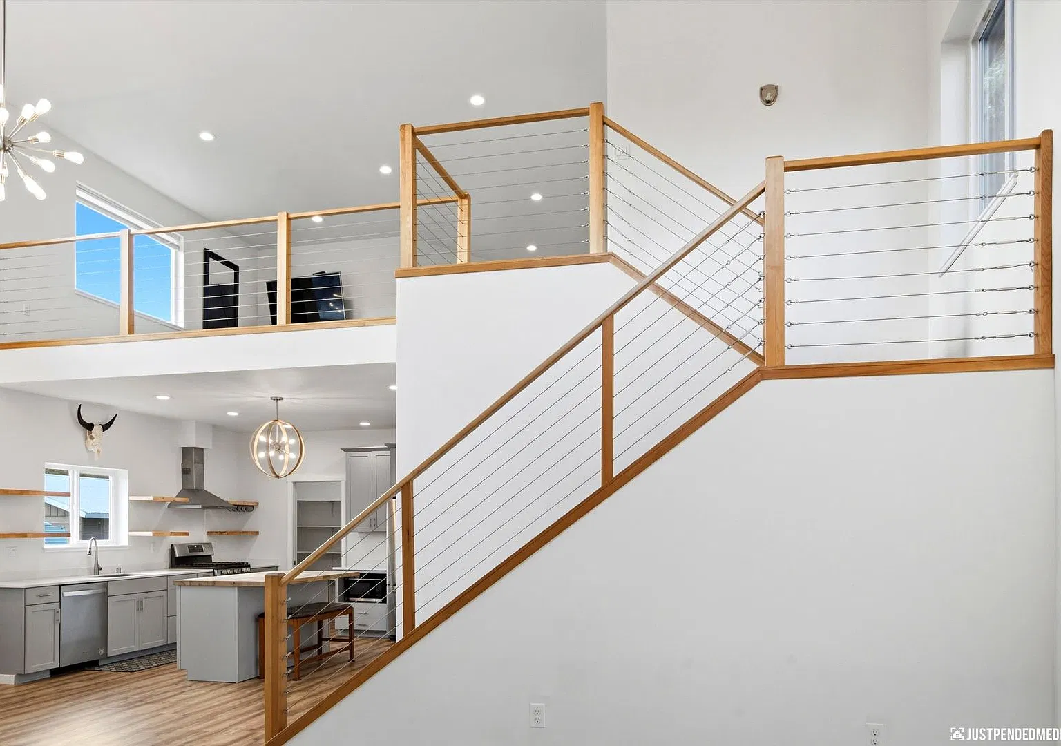 Beautifully Maintained South Anchorage Home | 4 Bedrooms + Exceptional Parking! — Photo 3
