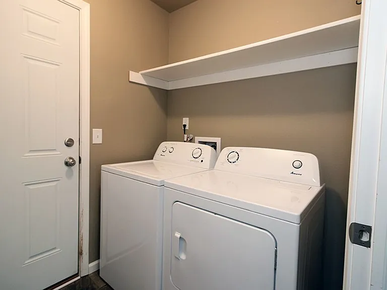 4231 Serenity Ct — Photo 11